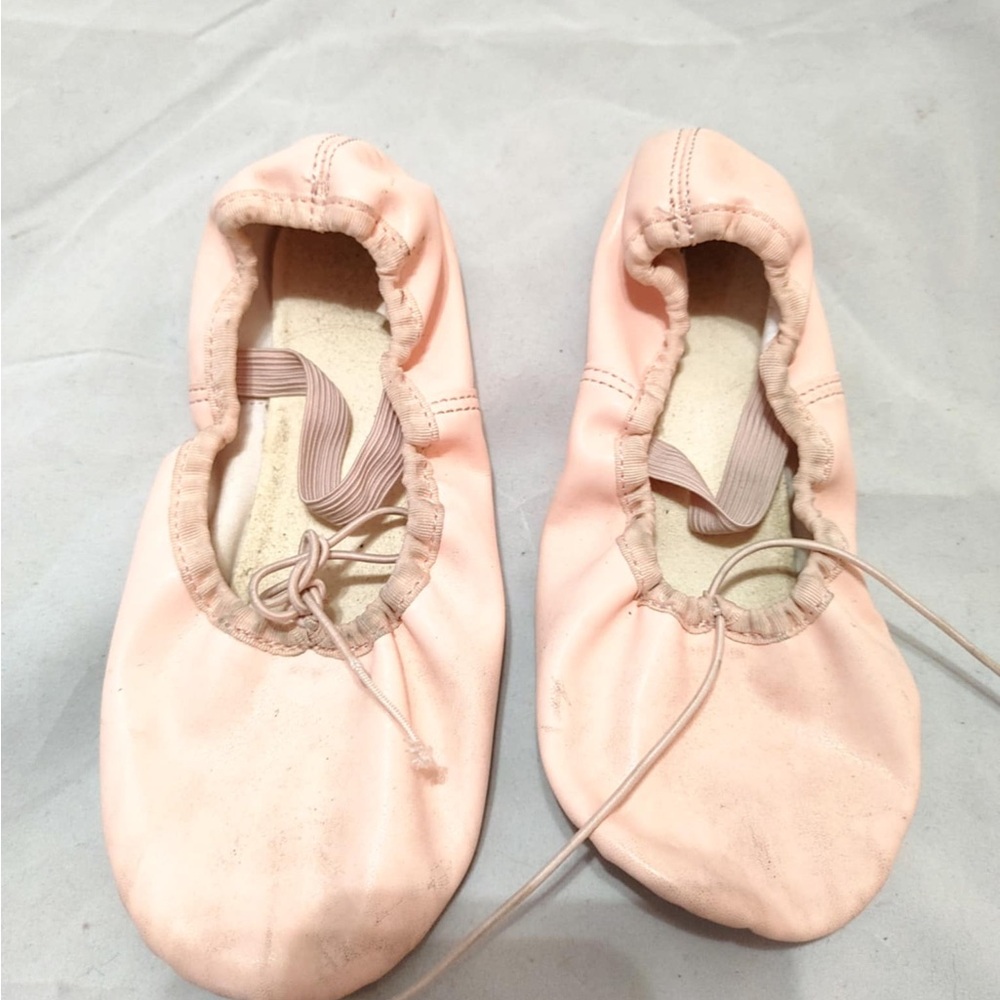 Charming Kids Ballet Slippers in Soft Pink